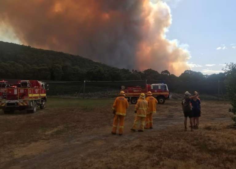 Australie : des centaines de personnes appelées à évacuer face aux incendies
