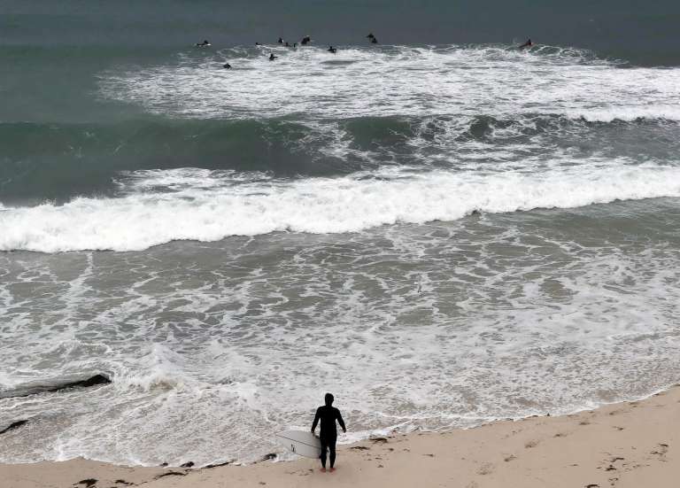 En Australie, un adolescent nage quatre heures pour sauver sa famille