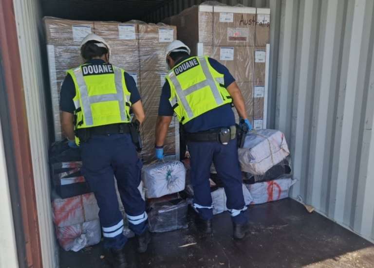 Polynésie : 473 kg de cocaïne saisis dans un container à Papeete