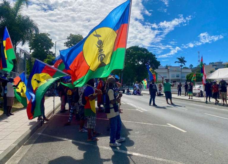 Le FLNKS mobilisé contre les accords de Bougival et le calendrier de l’État
