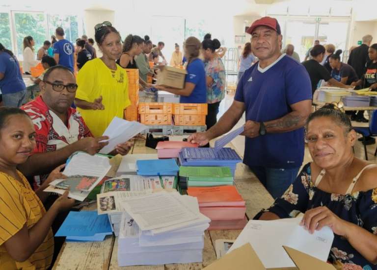 Municipales : mise sous pli de la propagande électorale