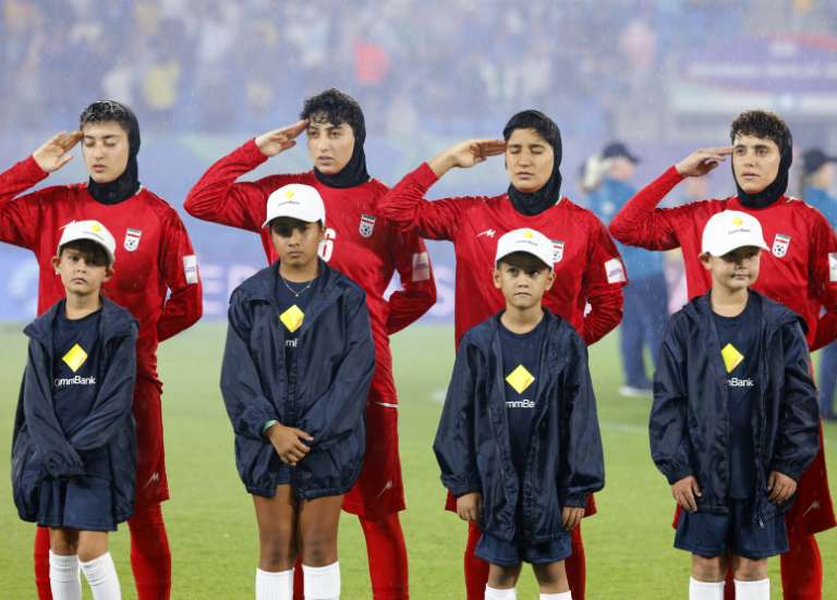 Reza Pahlavi appelle l’Australie à protéger l’équipe féminine de football iranienne
