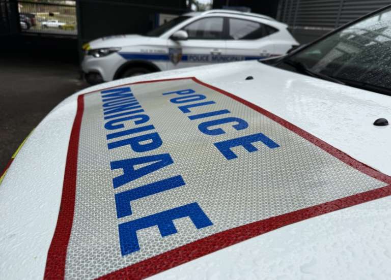 Elle refuse d’obtempérer et provoque une course-poursuite dans les rues de Nouméa