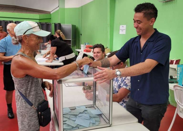 Municipales : le taux de participation atteint 56,08 % au premier tour