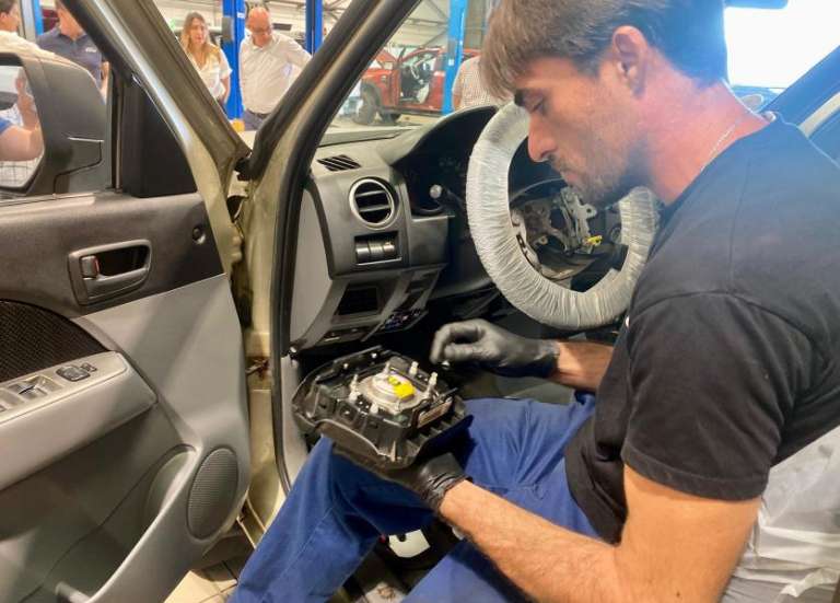 Airbags Takata : après deux décès, l’urgence d’agir face à 10 000 voitures à risque