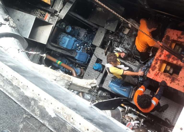 Betico : le moteur en panne va être extrait du navire
