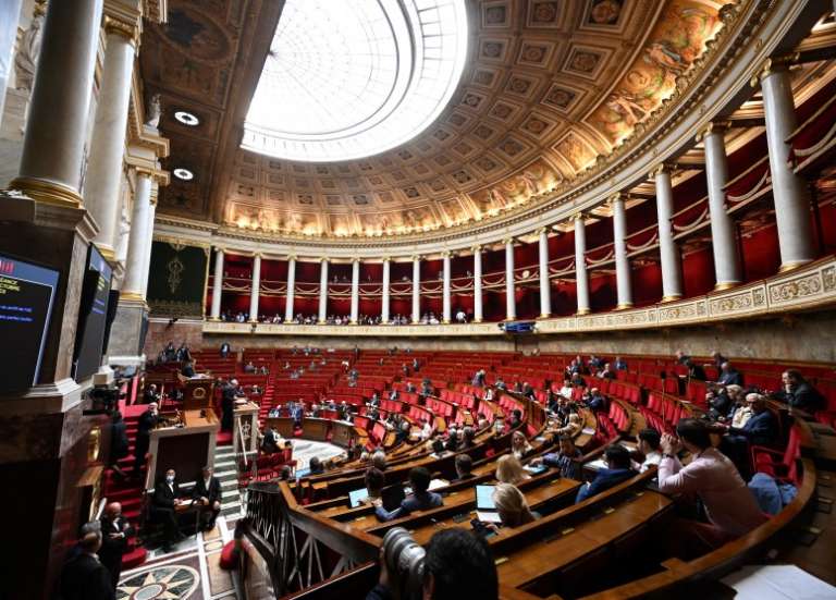 Statut de la Nouvelle-Calédonie : un barrage d’amendements à l’Assemblée, et des tractations