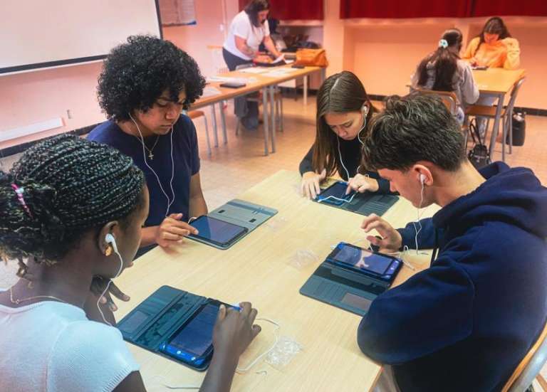 Les ados calédoniens ont moins d’addictions, mais sont plus fragiles