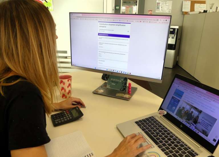 Le gouvernement lance une consultation des entreprises sur la simplification administrative