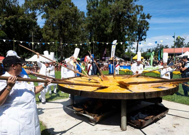 L’omelette géante fait son retour à la fête de Dumbéa