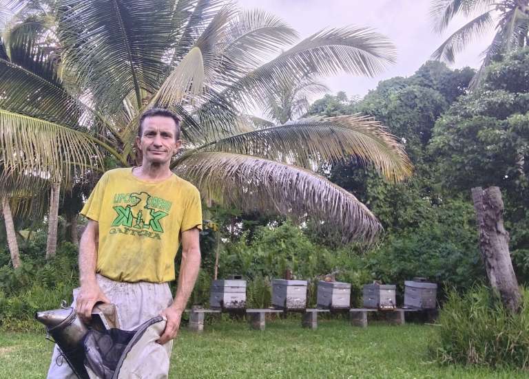 [PARTENARIAT] Apicult’Or, Patrick Leblanc, apiculteur à Lifou