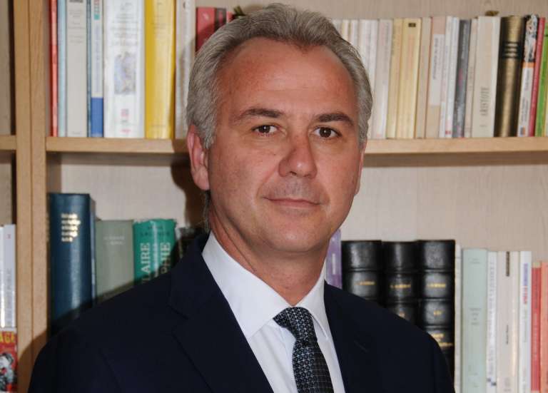 Ferdinand Mélin-Soucramanien plaide pour l’intégration du préambule de l’accord de Nouméa dans la Constitution