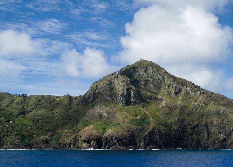 Hantavirus : la passagère toujours à Pitcairn, sept voyageurs autorisés à repartir via Tahiti