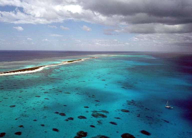 Voile : une course inédite organisée dans le parc naturel de la mer de Corail