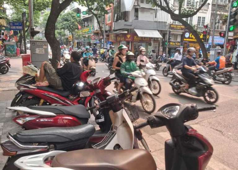 Le Vietnam fait marche arrière sur l’interdiction des deux-roues à essence