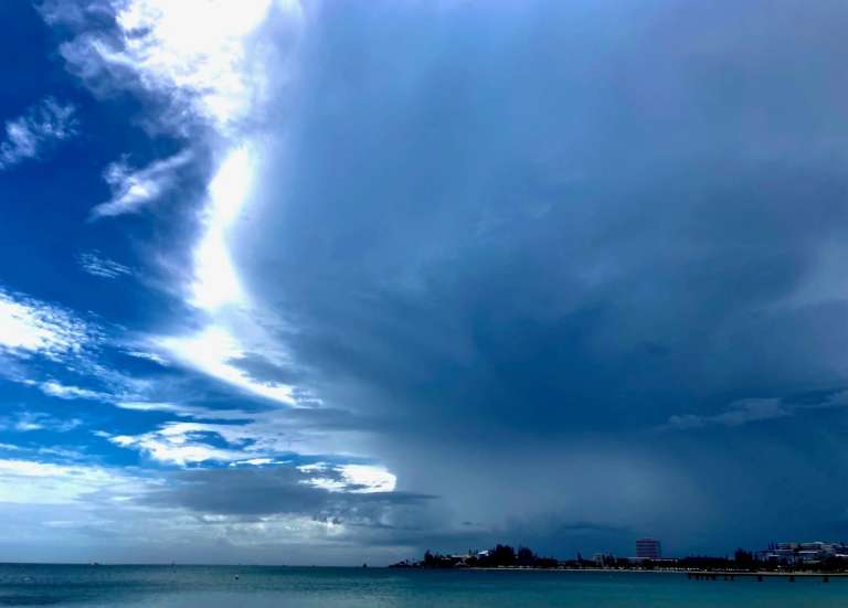 Orages et fortes pluies : tout le pays placé en vigilance jaune