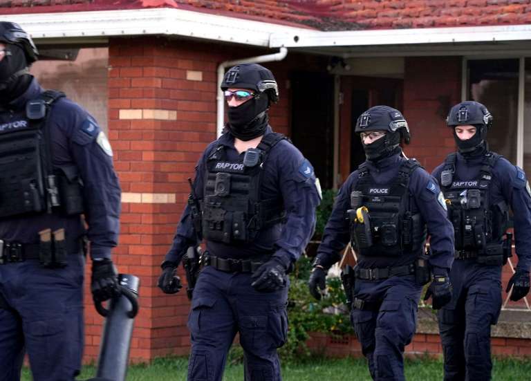 Australie : un homme inculpé pour avoir volé une victime de l’attentat de Bondi beach