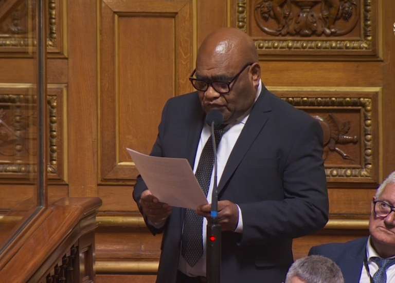 Provinciales : Robert Xowie questionne l’État sur le regroupement des bureaux de vote à Nouméa
