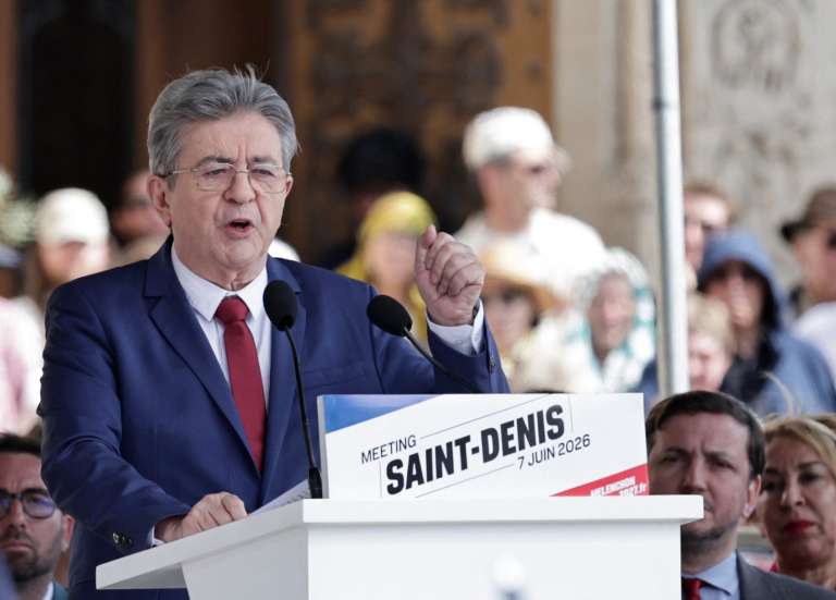 Présidentielle : Mélenchon promet 