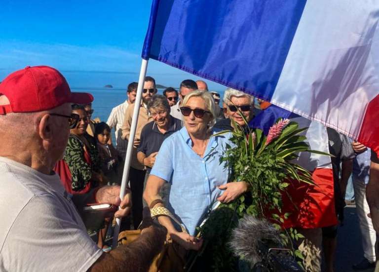 Provinciales : Marine Le Pen appelle les partisans de la France à