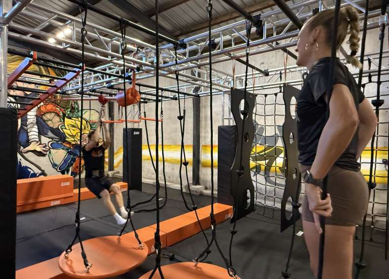 Une salle inspirée de Ninja Warrior ouvre à Nouméa