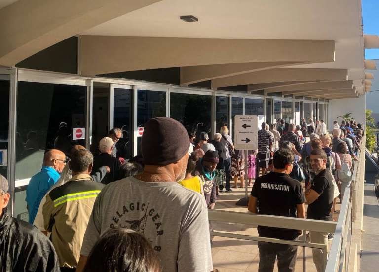 Provinciales : les 298 bureaux de vote sont ouverts