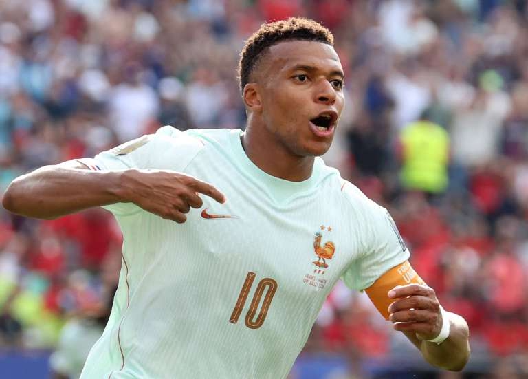 Mondial-2026 : les Bleus trop forts pour le Maroc et au rendez-vous des demis