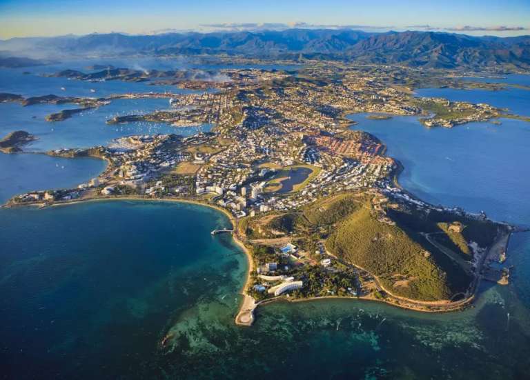 Nouméa, une capitale construite par le bagne et le nickel