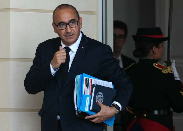 Pour Laurent Nuñez, le nombre de gendarmes est 
