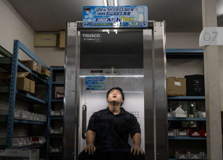 Canicule : un réfrigérateur pour humains soulage les travailleurs japonais