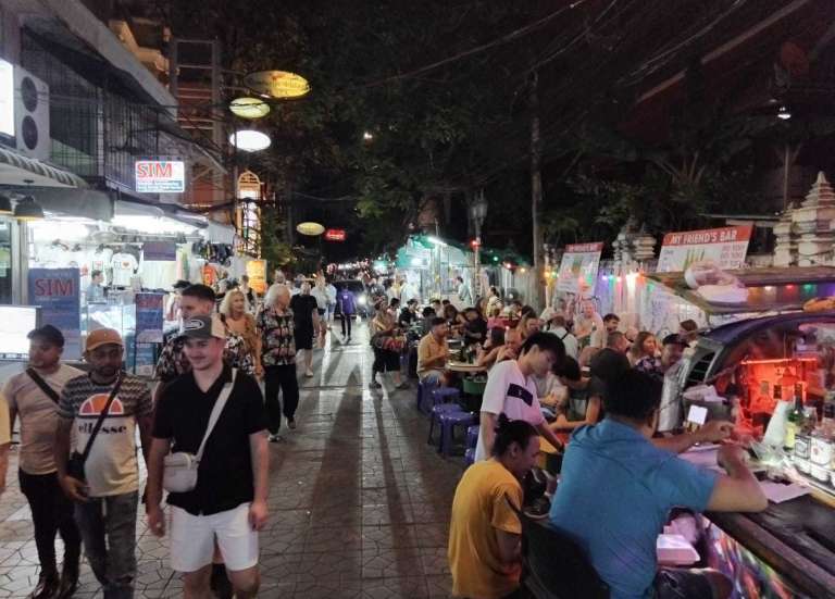 La Thaïlande avertit que les touristes 