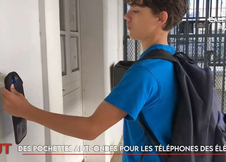 Dumbéa anticipe les feux, des pochettes anti-ondes pour les téléphones des collégiens… Le JT du 3 septembre de Caledonia
