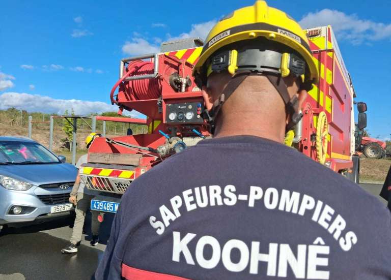 À Koné, un incendie réduit en cendres l’ancienne résidence des jeunes travailleurs