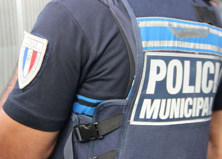 Les policiers municipaux désormais autorisés à porter des armes de poing