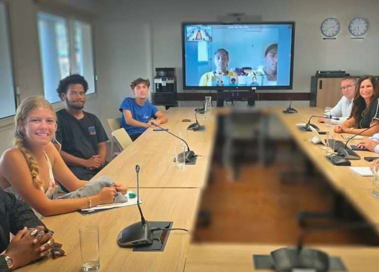 L'insalubrité et la sécurité des établissements au cœur d'une réunion entre des lycéens et les autorités