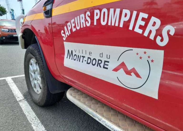 Incendie à Saint-Louis : le feu toujours actif ce lundi, plus de 30 hectares détruits