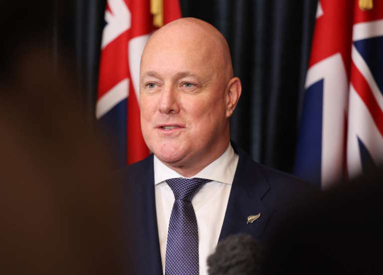 Le Premier ministre néo-zélandais promet des coupes dans l’aide extérieure et de nouveaux accords de libre-échange s’il est réélu
